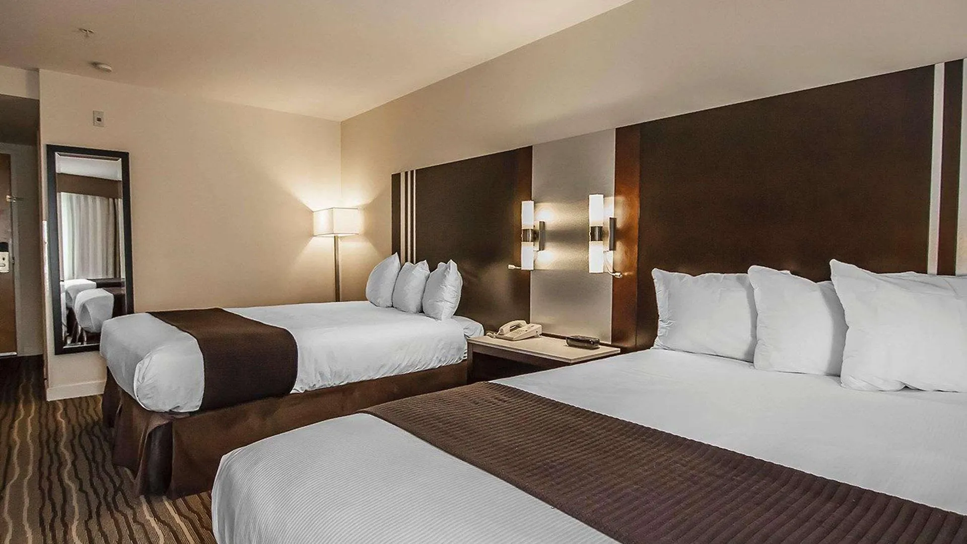 ***  Quality Hotel Airport South Ричмонд Канада