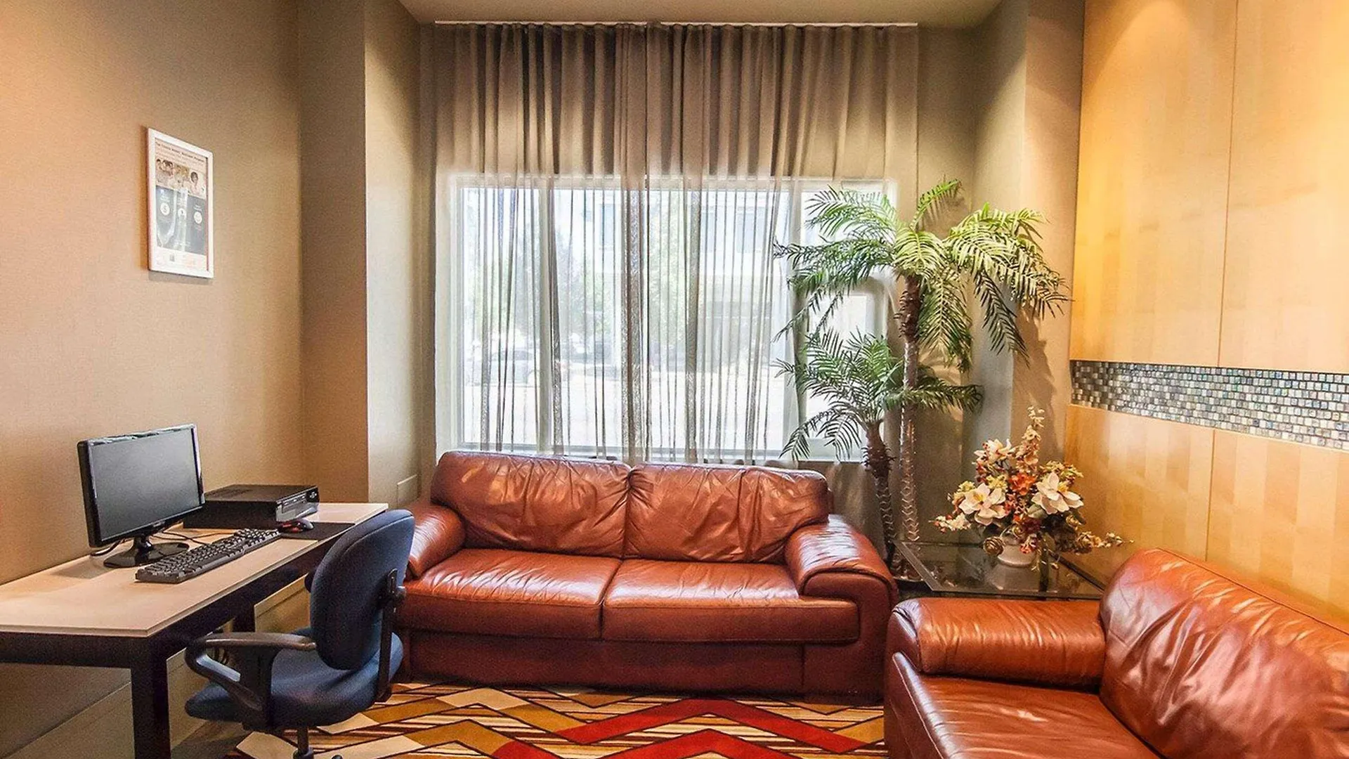 Quality Hotel Airport South Ричмонд