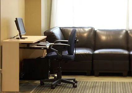 Quality Hotel Airport South Ричмонд