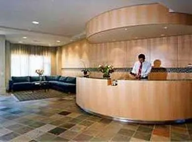 Quality Hotel Airport South Ричмонд